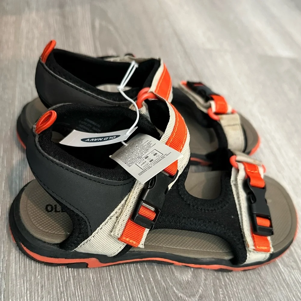NWT. Old Navy Kids Sandals - Size 13